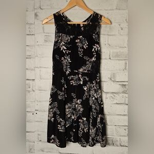 Xhilaration Black Floral Lace Fit & Flare Dress – Size M